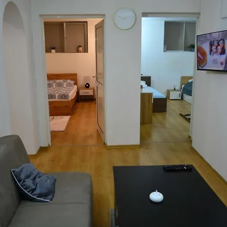Appartamento Center, Basement Fl, 7 Beds, 10min From Serdica Sofia