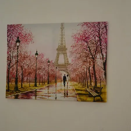 Апартаменты Center, Basement Fl, 7 Beds, 10min From Serdica *