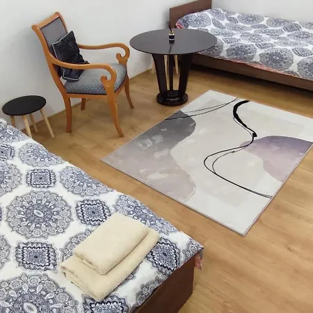 公寓 Center, Basement Fl, 7 Beds, 10min From Serdica