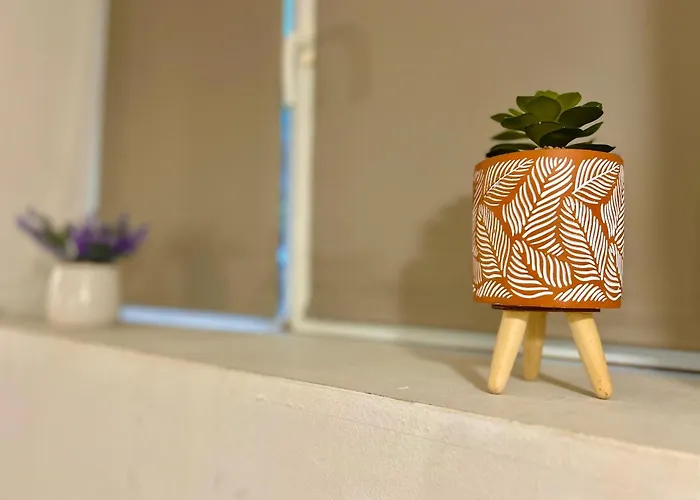 Center, Basement Fl, 7 Beds, 10min From Serdica アパート ソフィア